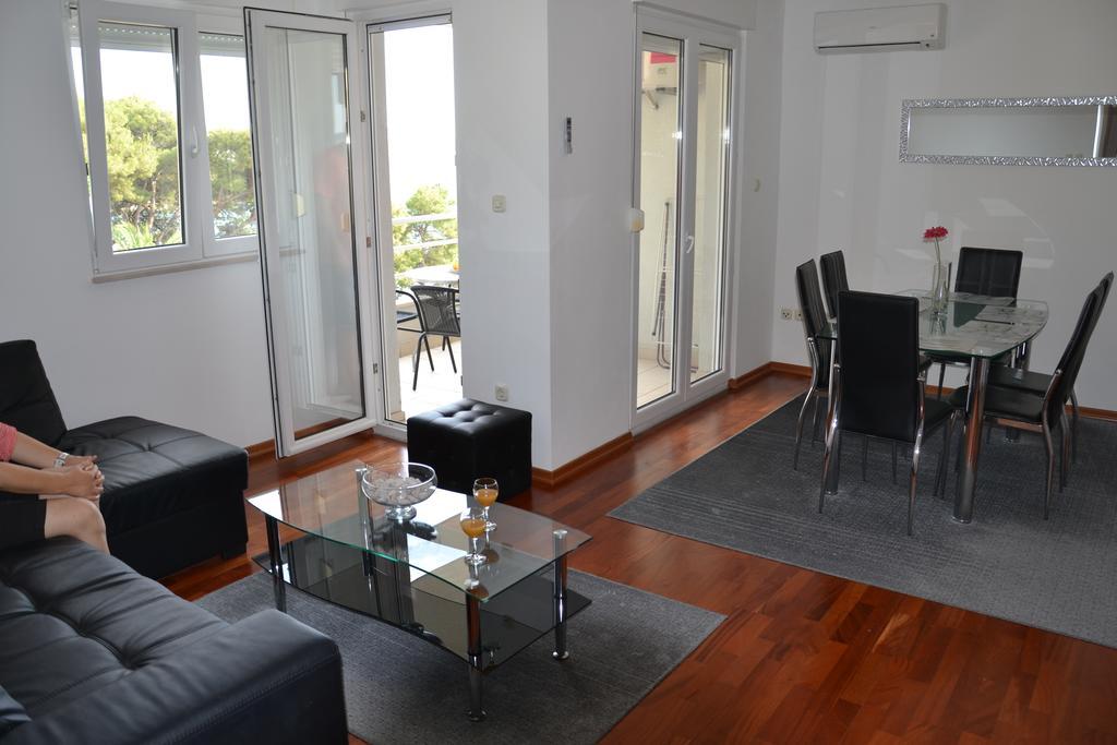 Apartment Gabi โตรกีร์ ห้อง รูปภาพ